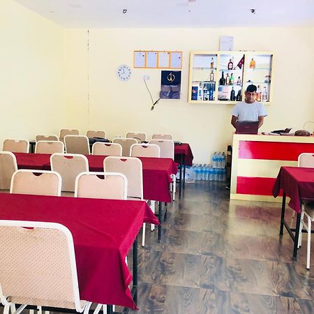 Silent Park Hotel Sauraha Bagian luar foto
