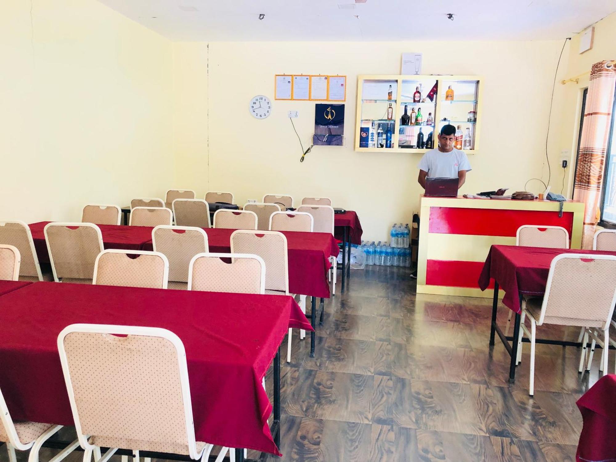 Silent Park Hotel Sauraha Bagian luar foto
